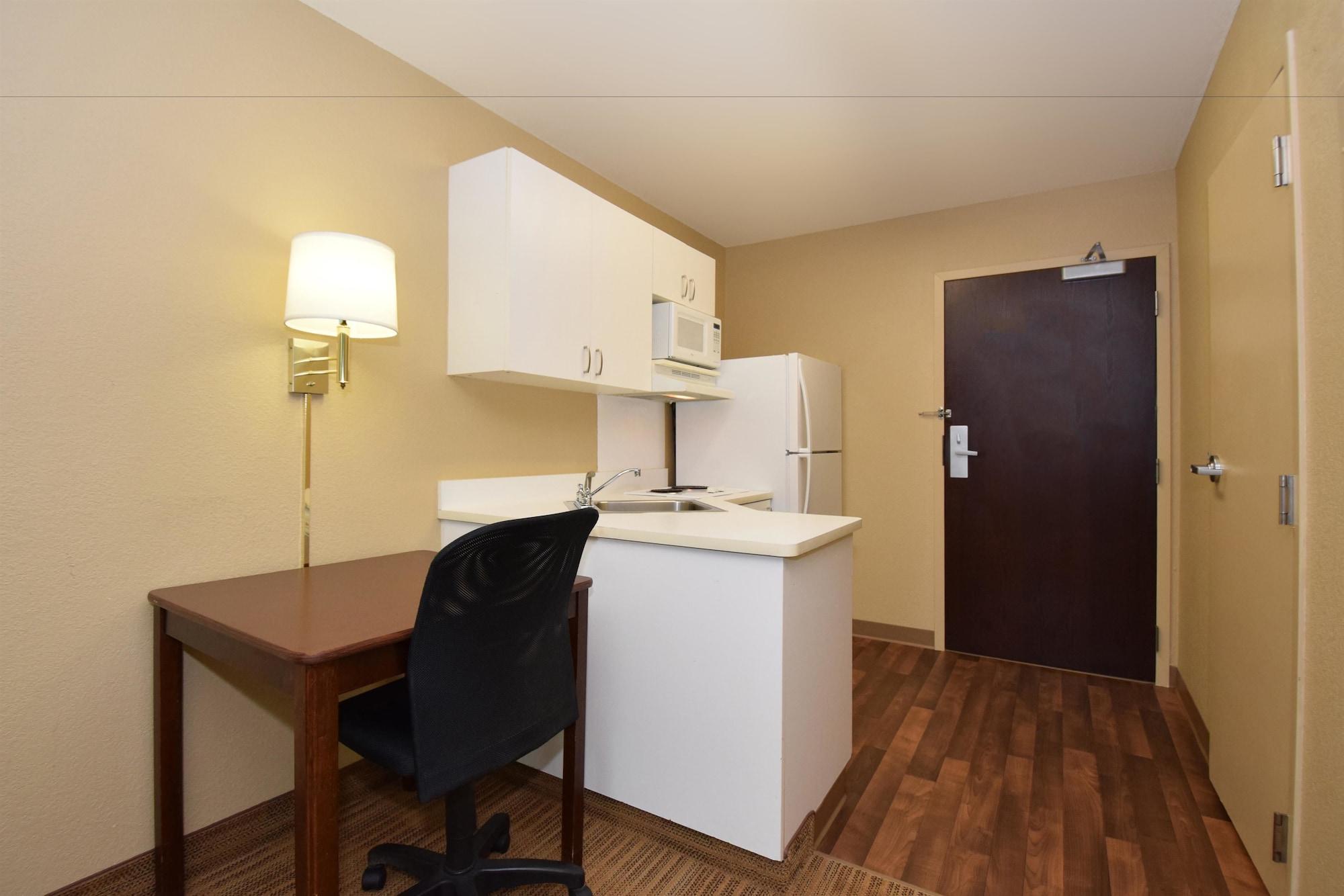 Extended Stay America Suites - Detroit - Metropolitan Airport Romulus Buitenkant foto