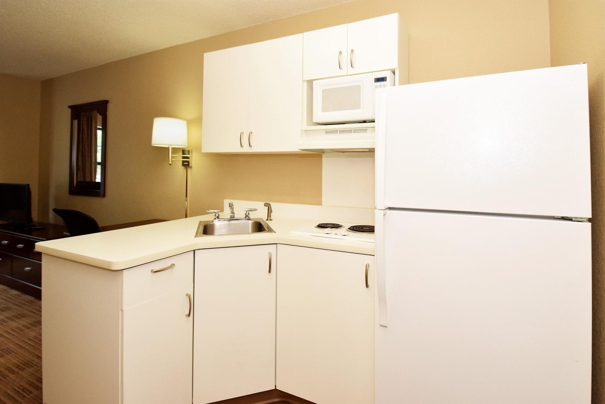 Extended Stay America Suites - Detroit - Metropolitan Airport Romulus Buitenkant foto