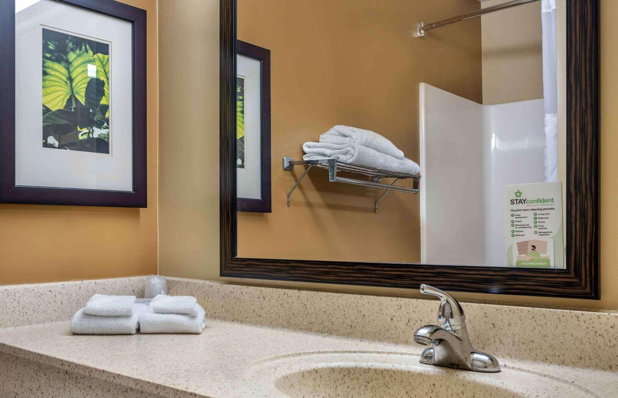 Extended Stay America Suites - Detroit - Metropolitan Airport Romulus Buitenkant foto