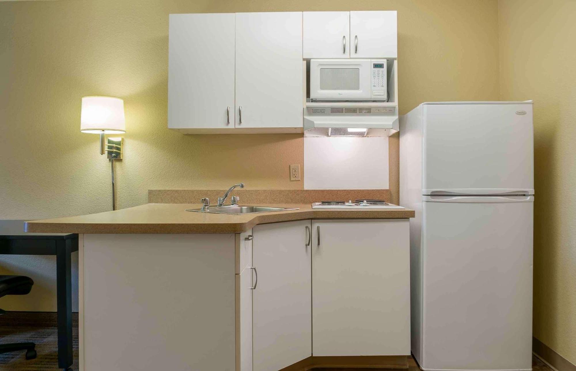 Extended Stay America Suites - Detroit - Metropolitan Airport Romulus Buitenkant foto
