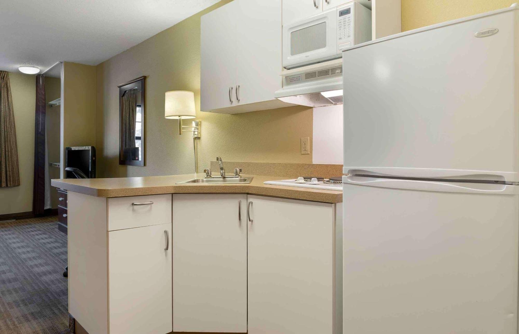 Extended Stay America Suites - Detroit - Metropolitan Airport Romulus Buitenkant foto