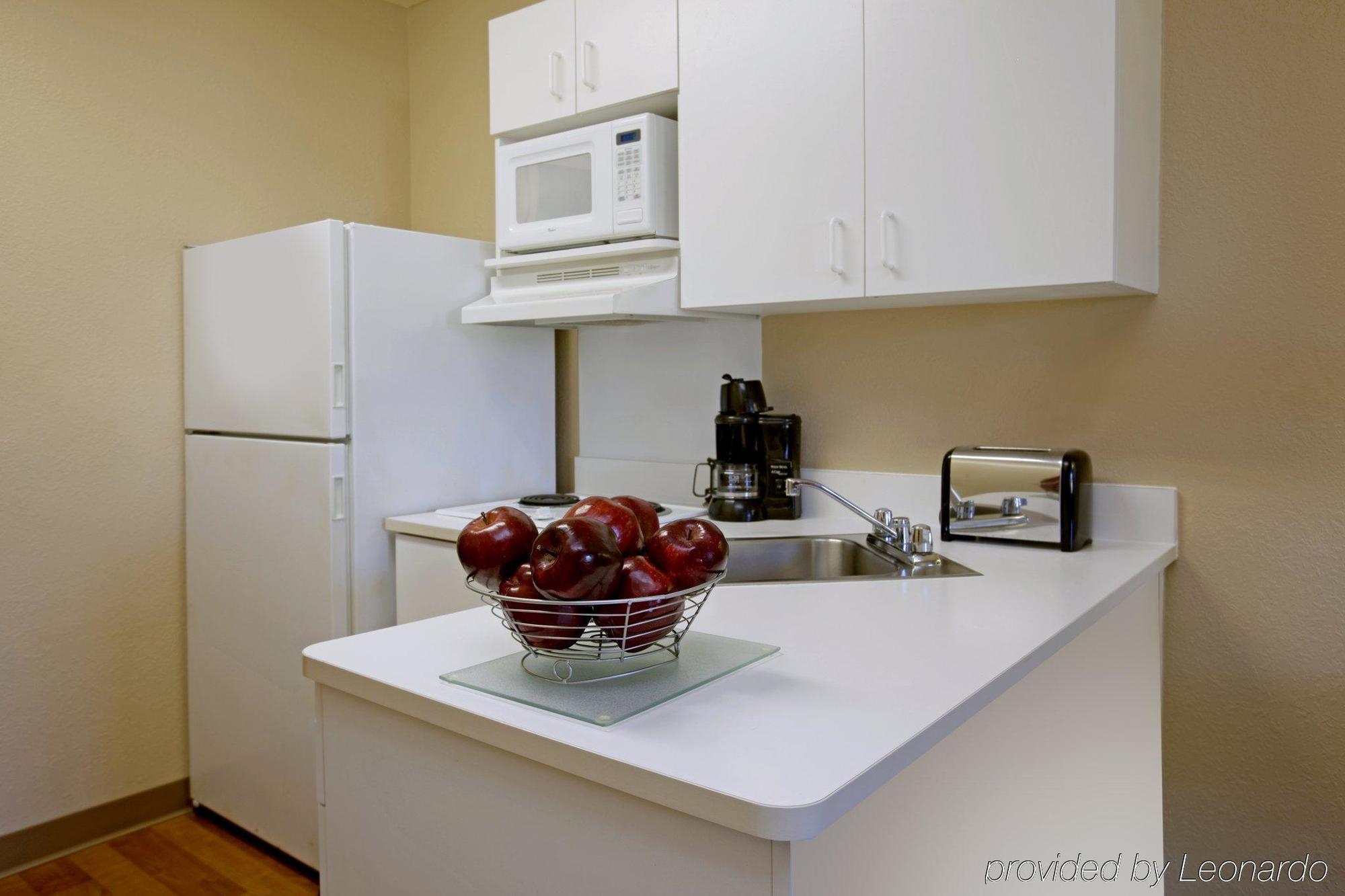 Extended Stay America Suites - Detroit - Metropolitan Airport Romulus Buitenkant foto